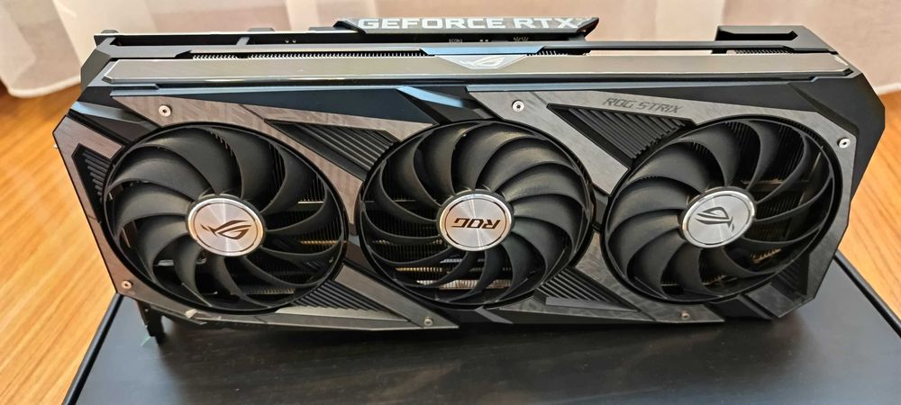 Placa Video Gaming Asus Strix Nvidia RTX 3070Ti NOUA