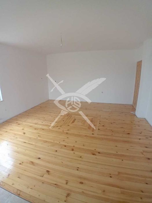 Продава се Къща в с. Мрамор, Област София-град - 410 кв.м за 903 €/кв.м - Снимка #10