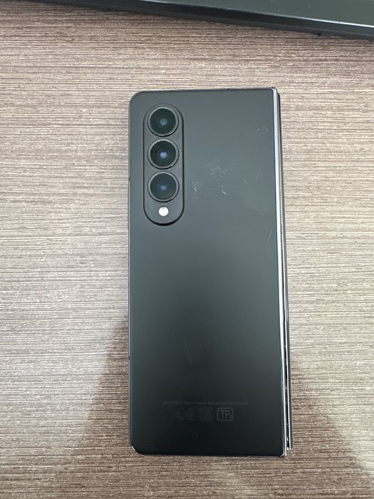 Продам Samsung Z Fold4