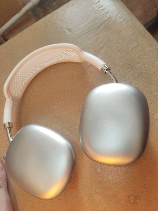 Продам наушники новые