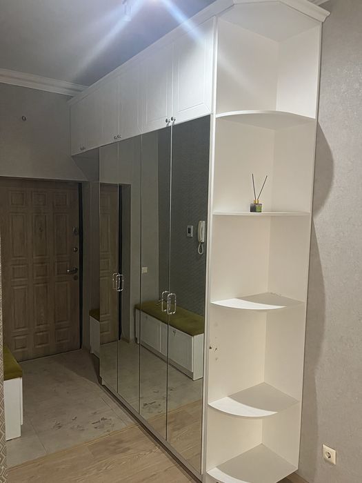 Прдам прихожку б/у