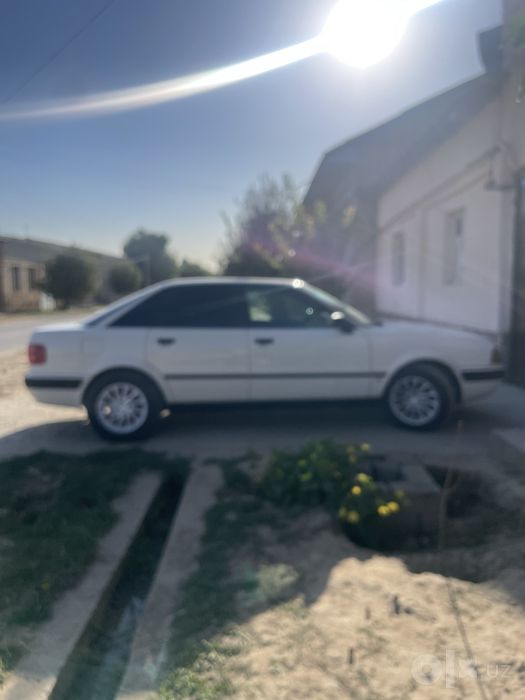 Audi 80 B4 sotiladi 2.4 mator