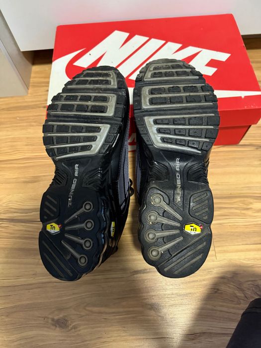 НОВИ обувки nike air max plus 3