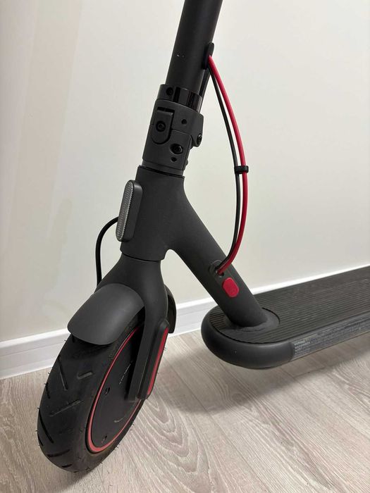 Електрическа тротинетка Xiaomi Electric Scooter 4 Pro