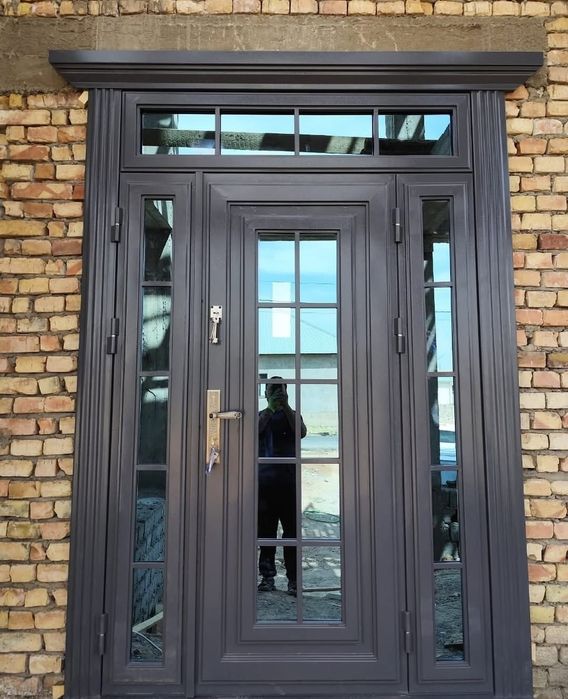 Железные входная дверь