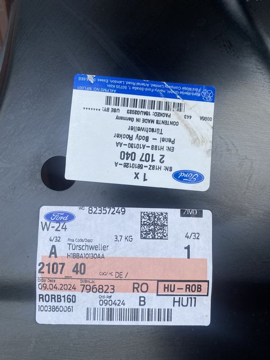 Prag nou dreapta ford fiesta mk8