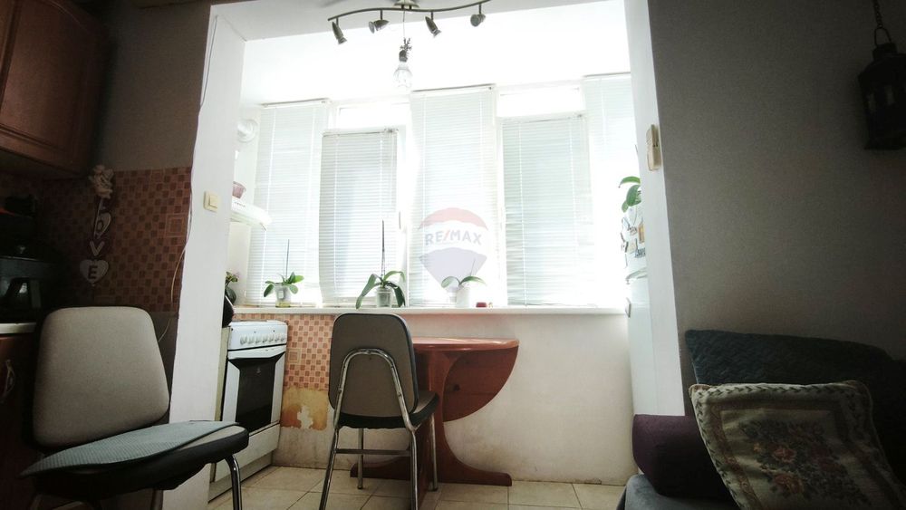 Продава се Двустаен апартамент в Варна, Възраждане 3 - 40 кв.м за 1988 €/кв.м - Снимка #4