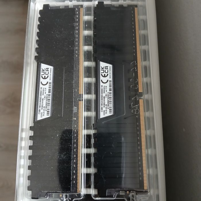 RAM 16 GB Corsair Vengeance DDR4