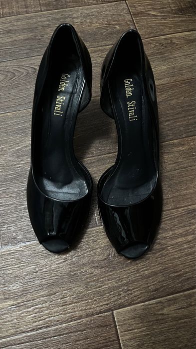 Лакированные туфли