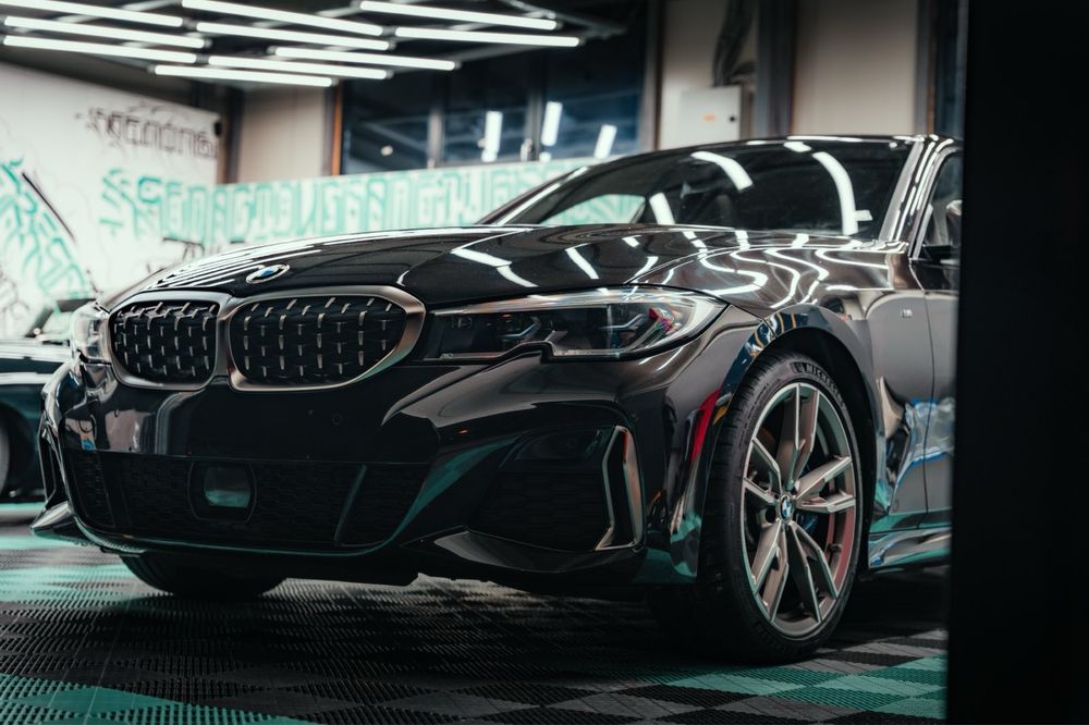 Кола под наем, лукс превоз с БМВ 340M за сватби, абитуриенски, балове. BMW M340i luxury transport