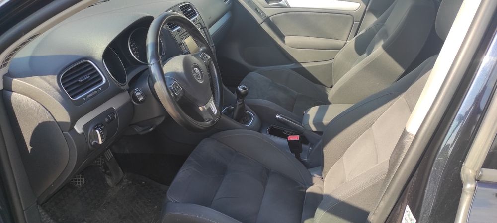 Volkswagen Golf 6 motor 2.0 TDI 140 cp 2012