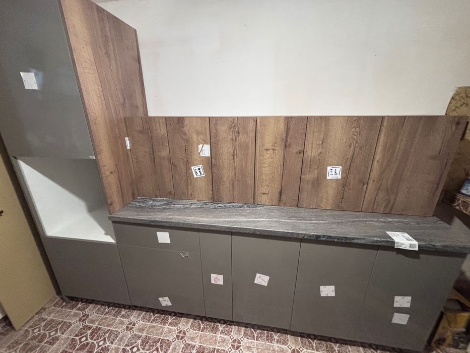 Кухня нова налична