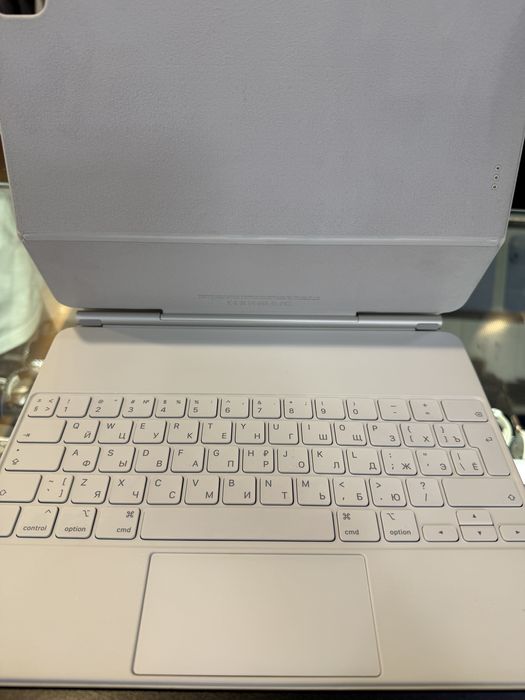 Magic Keyboard 12.9 белый