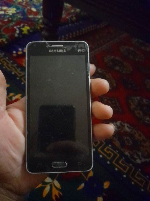 Samsung j 1 va samsung j2 praim sostayanyasi yahshi qarabishlatilgan