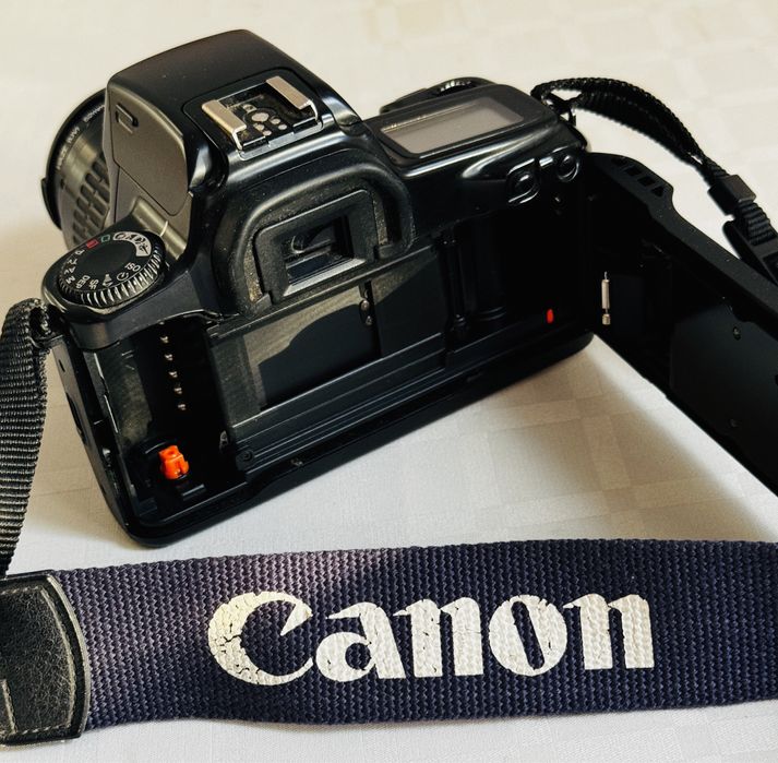 Аналогов Фотоапарат Canon EOS 1000FN