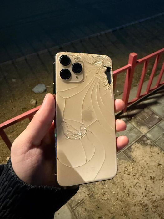 продам обменаю айфон 11 про