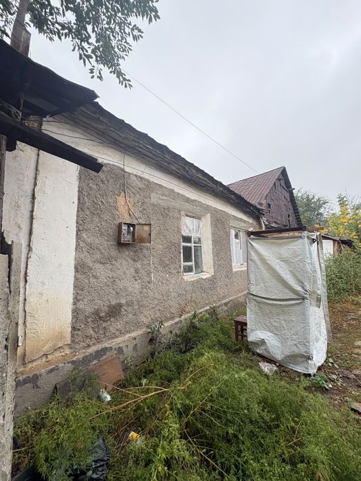 Продам дом барачного типа ! Поселок Мынбаева !