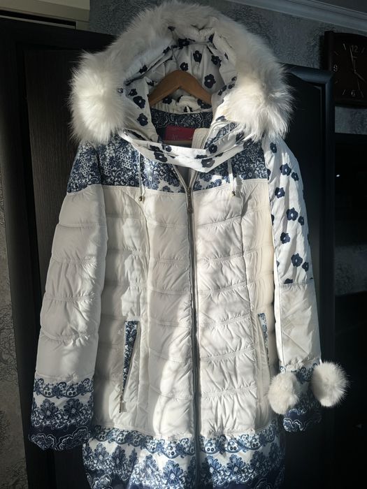 Продам белый пуховик 46-48