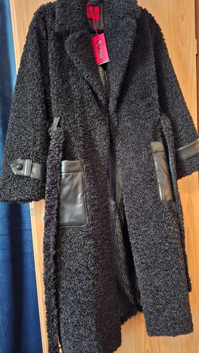 Дамско вълнено палто