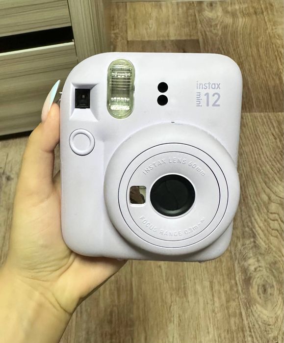 СРОЧНО в продаже падароид Fujifilm Instax mini12
