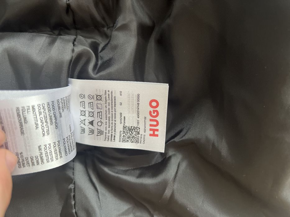 Vesta Hugo Boss,noua cu eticheta+o curea cadou la alegere!