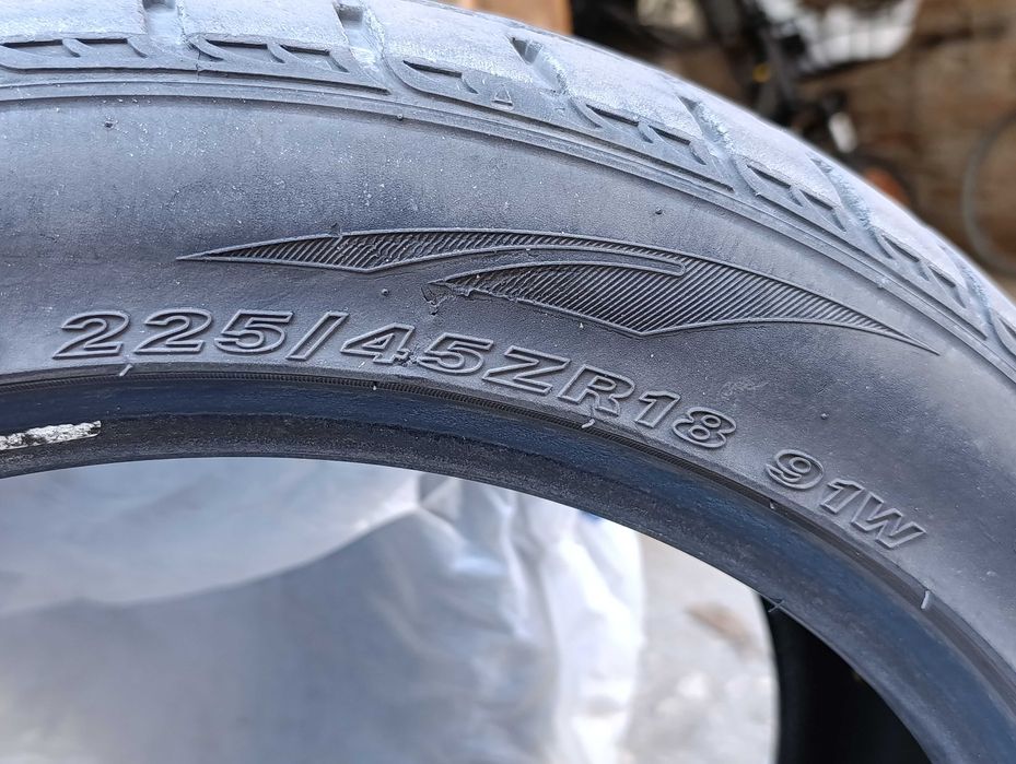4 бр. Гуми 225/45/18 Nexen
