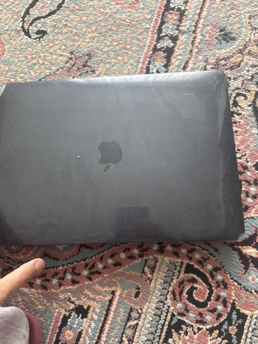 Macbook air M1 в хорошем состоянии
