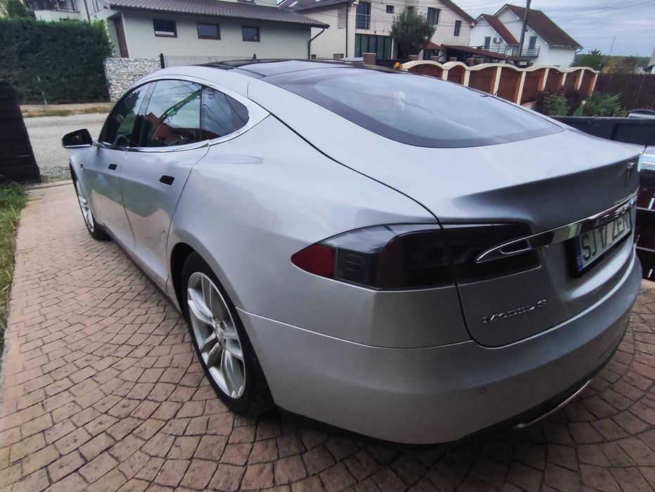 TESLA Model S 2014 — imagine 5