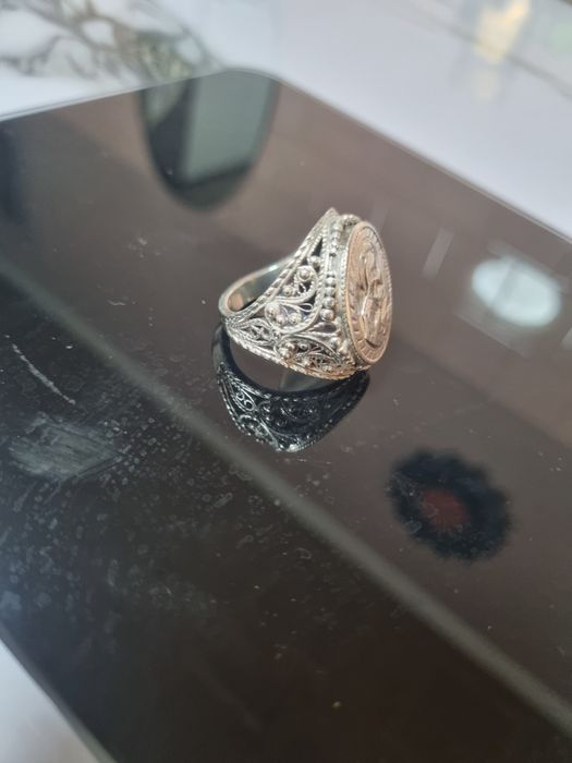 Продам печатку серебро 925пробы.