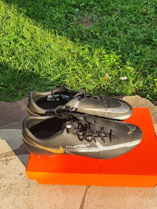 Ghete de fotbal nike Phantom Academy