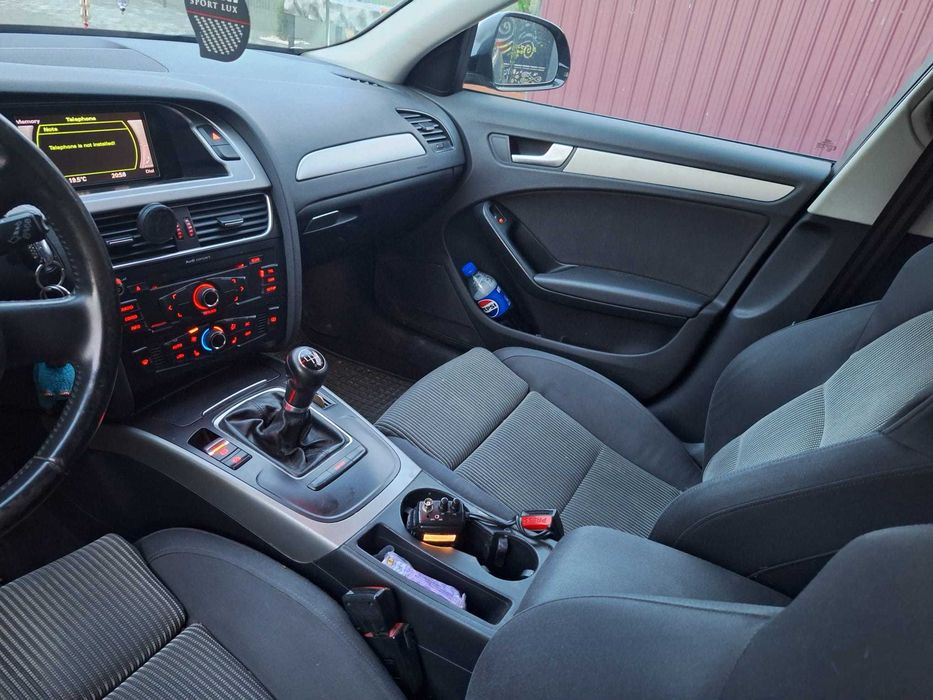 Masina audi a4 b8 2008