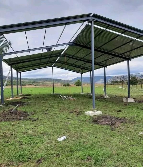 Vând hală metalică 12x25