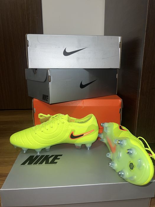 Tiempo Legend 10 Elite SG-PRO AC