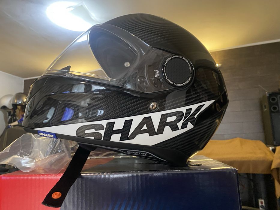 Casca moto shark carbon M