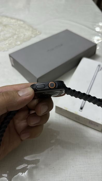 Apple watch ultra 2  49 mm Black