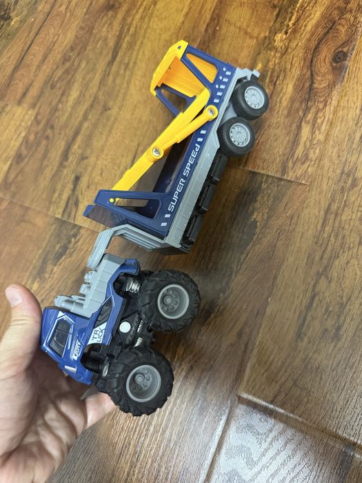 Машина автовоз игрушка