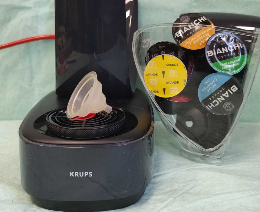 Кафемашина с гаранция 1 година NESCAFÉ® Dolce Gusto Krups Infinissima.Black