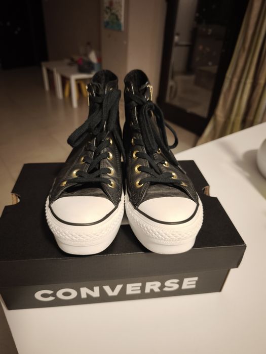 Converse Chuck Taylor piele