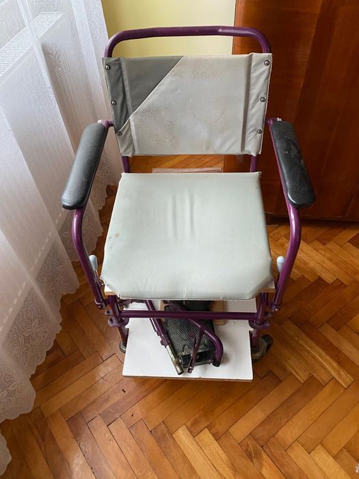 Donez scaun pentru persoane cu nevoi speciale