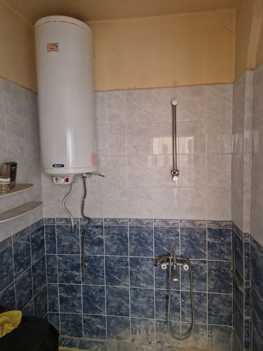 Отдавам под наем тристаен апартамент в Асеновград!