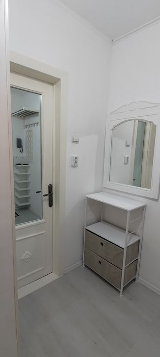 Inchiriez partament in centru cu loc de parcare