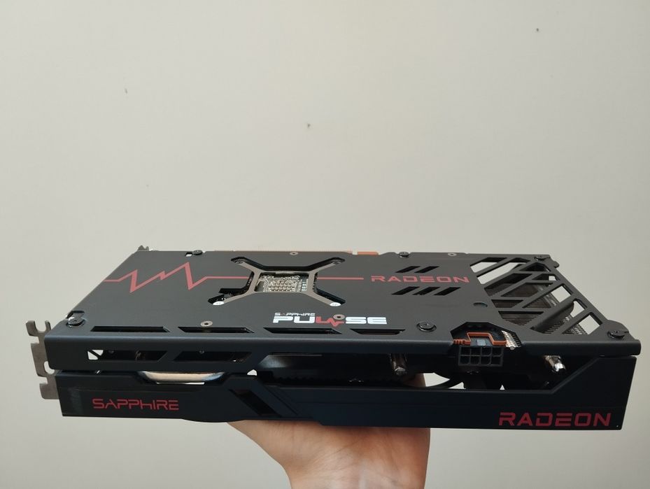 Sapphire pulse AMD Radeon RX 6600 XT GAMING OC 8GB