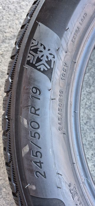 4 anvelope iarna runflat Michelin 245/50/19.Pretul este pe bucata.