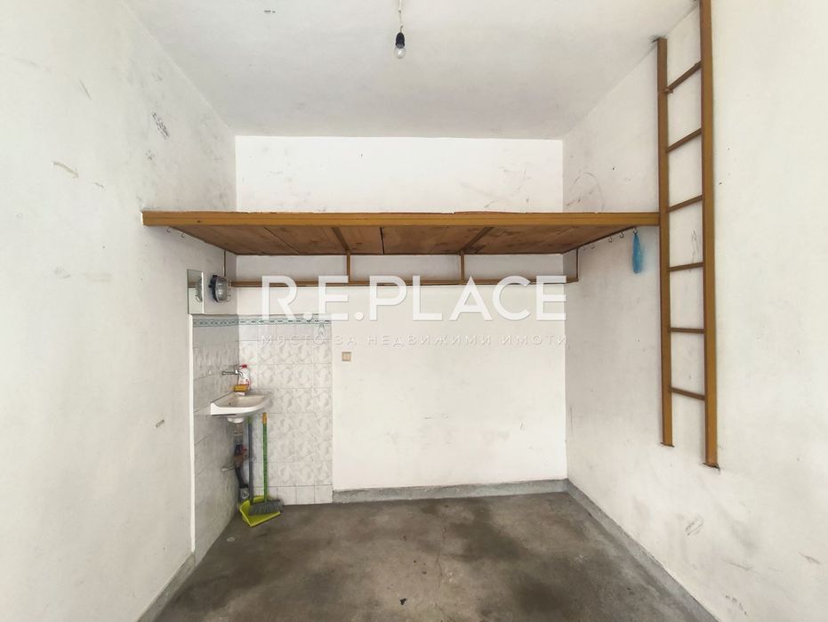 Дава се под наем Гараж / Паркомясто в Варна, Спортна зала - 13 кв.м за 179 € - Снимка #2