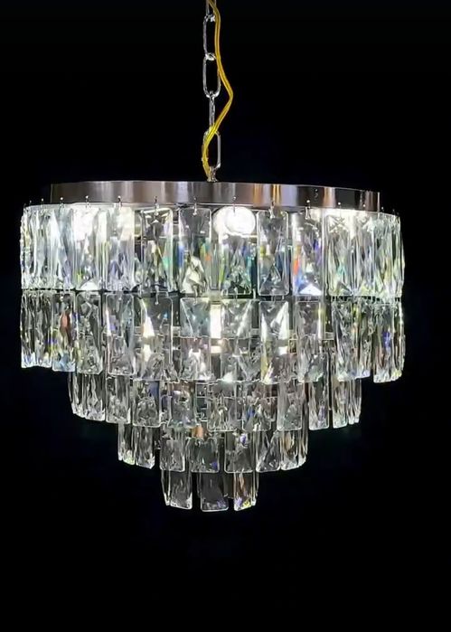 Продается люстра