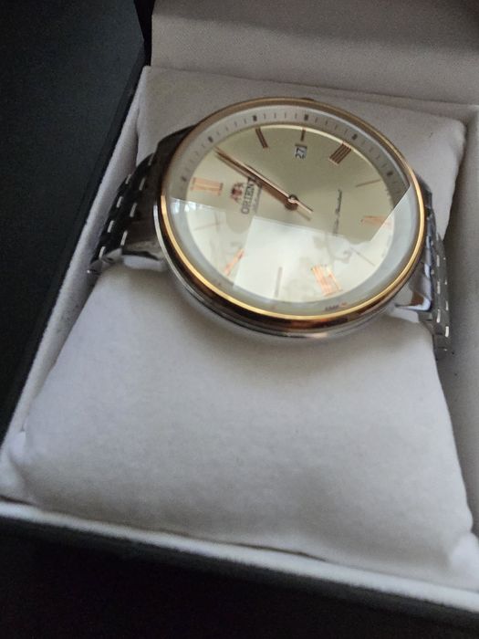 Vand ceas orient automatic.