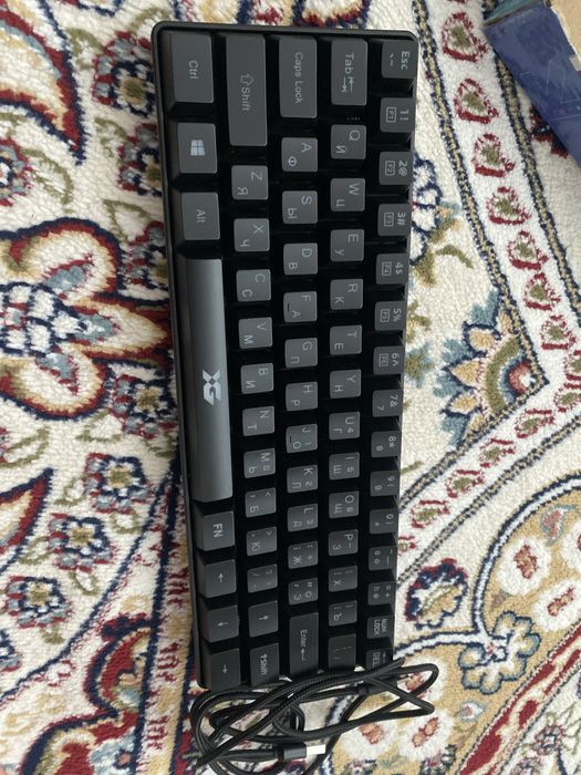 Продаю новый клавиратуру