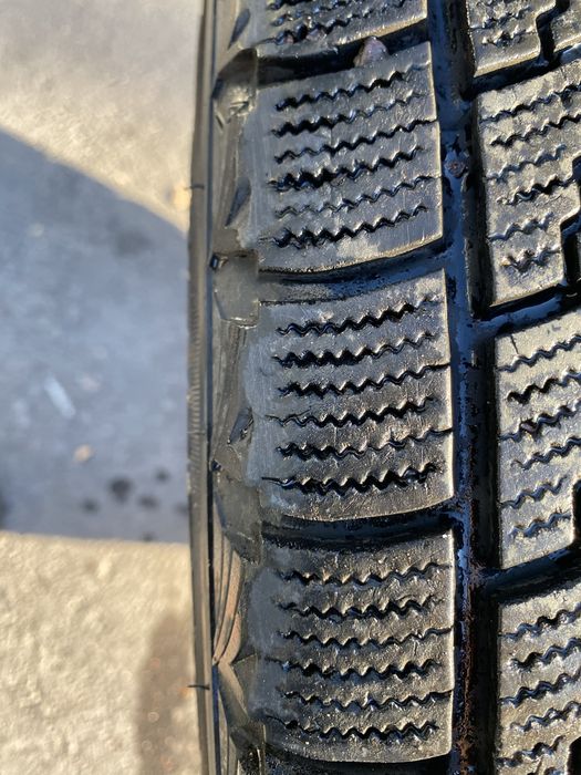 Шины Roadstone зимние