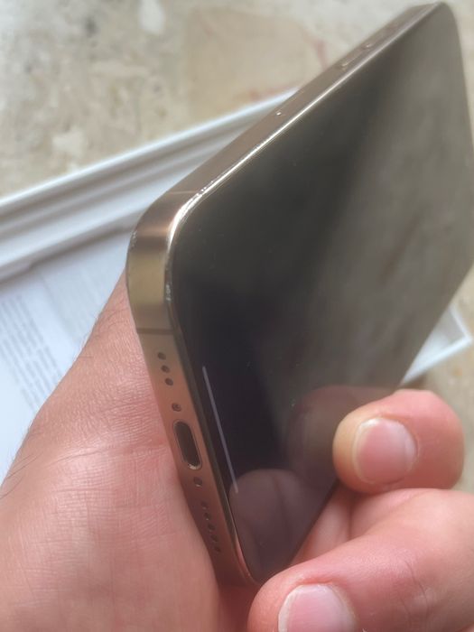 Apple iPhone 16 Pro