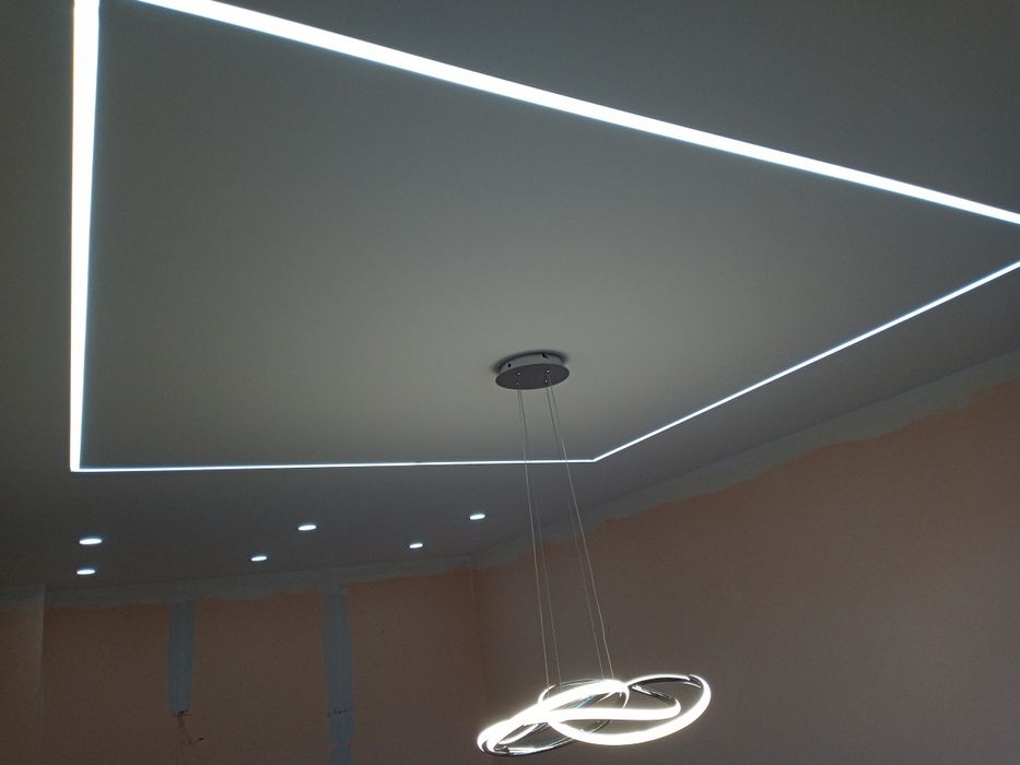 Боядисване , Шпакловане ,Шкурене и грундиране .